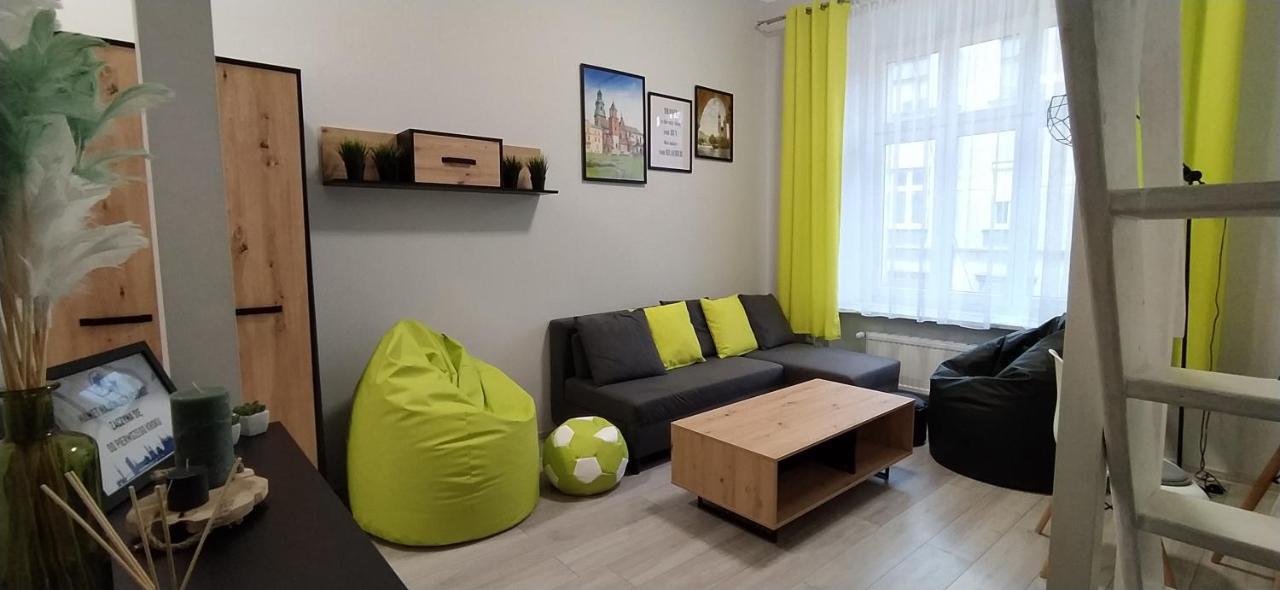 Discover Cracow Aparthostel Hostel Krakau